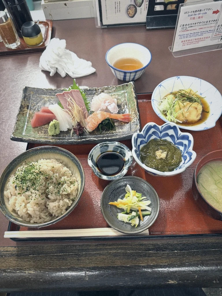 金沢駅でいただいたキトキト定食